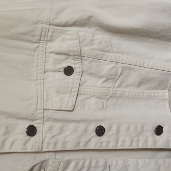 Just black white denim cropped jacket - Picture 8 of 9